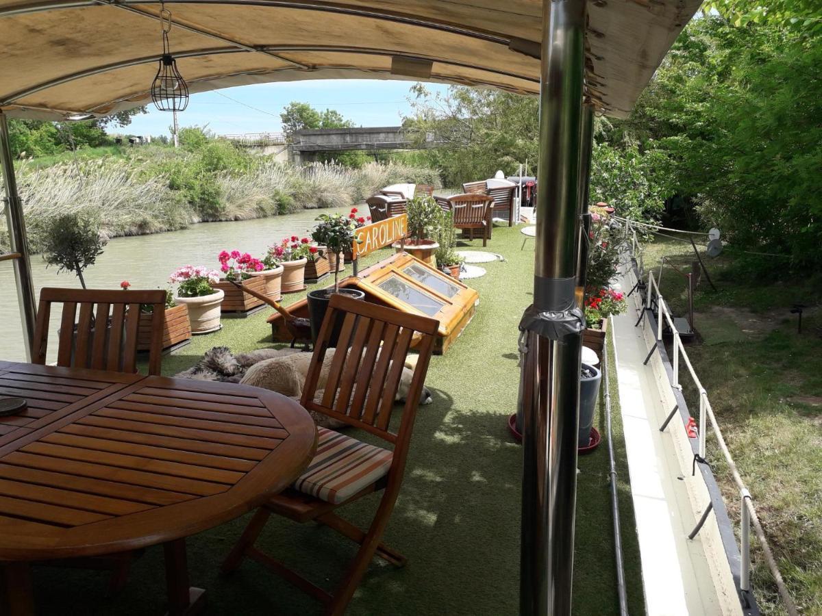 Bed and Breakfast Peniche Caroline Capestang Exterior foto